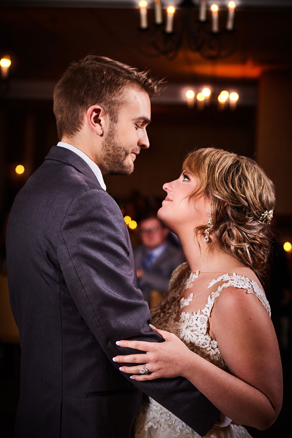 candid wedding photo by Daniel Ramos Studio
